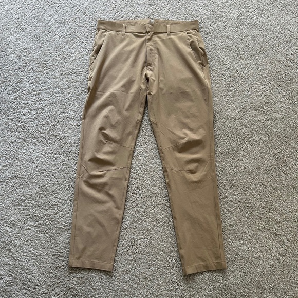 Men’s Fabletics The Don Trouser Slim Fit Khaki Sz 32 - Picture 1 of 6